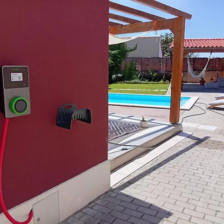 La Casita Nazare With Private Pool & Forest Retreat 나자레